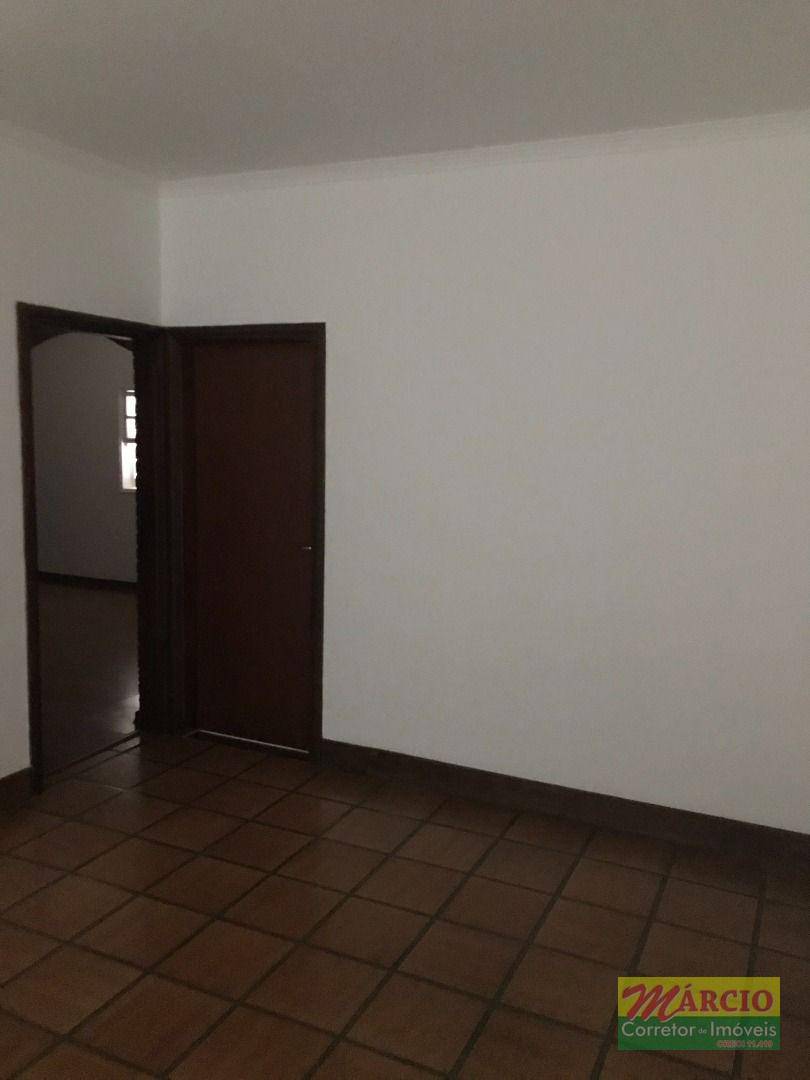 Casa à venda e aluguel com 3 quartos, 500m² - Foto 6