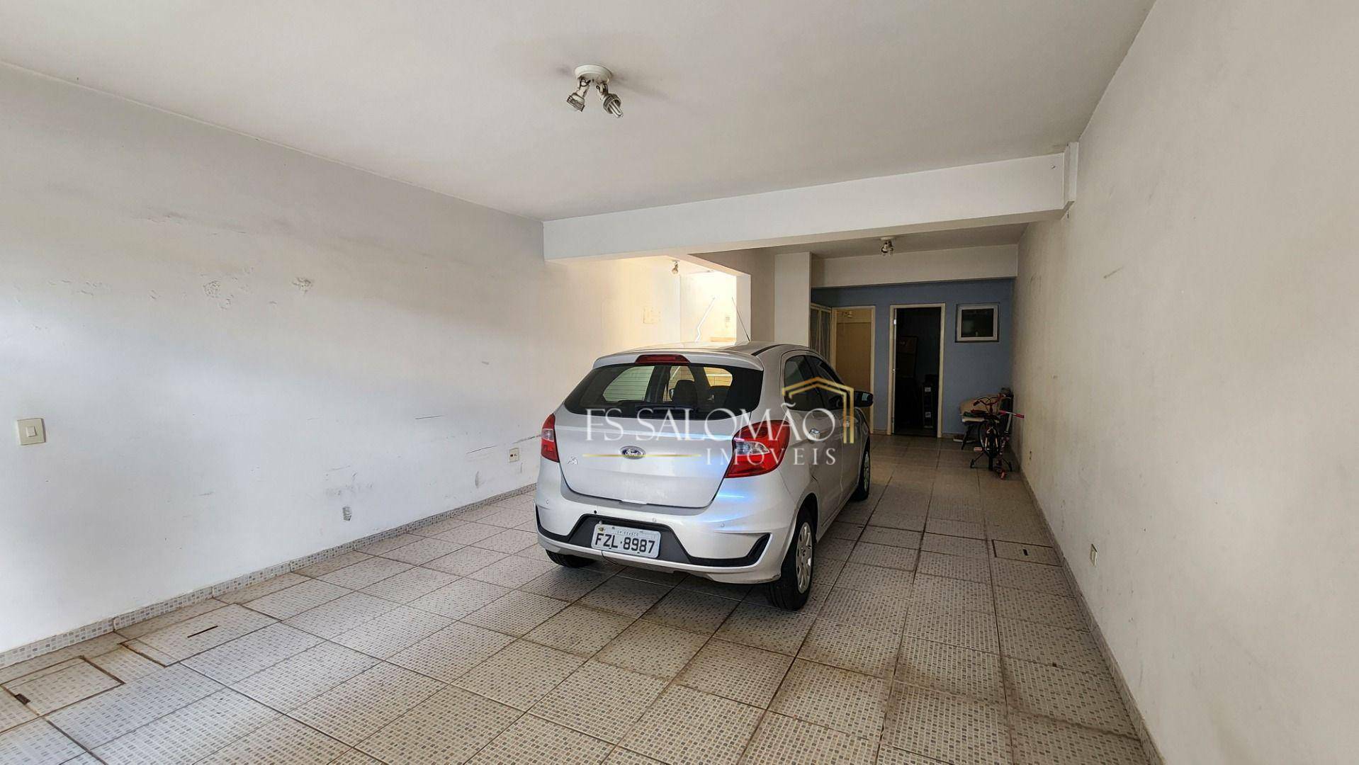 Sobrado à venda com 4 quartos, 256m² - Foto 34