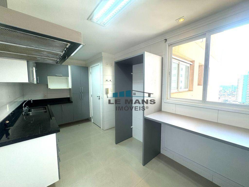 Apartamento à venda com 3 quartos, 140m² - Foto 25