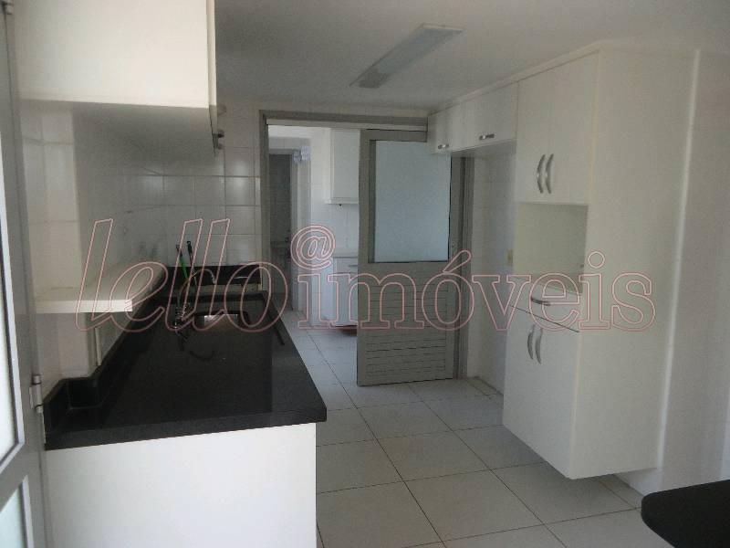 Apartamento para alugar com 3 quartos, 180m² - Foto 3