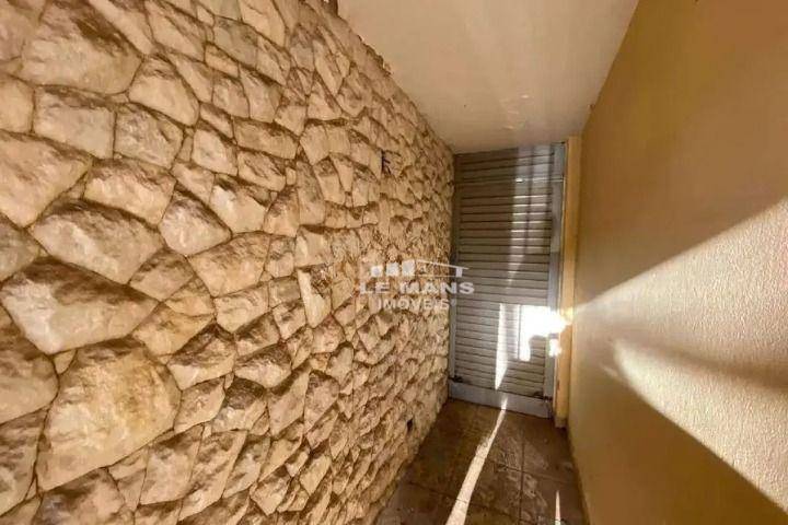 Casa, 3 quartos, 200 m² - Foto 2