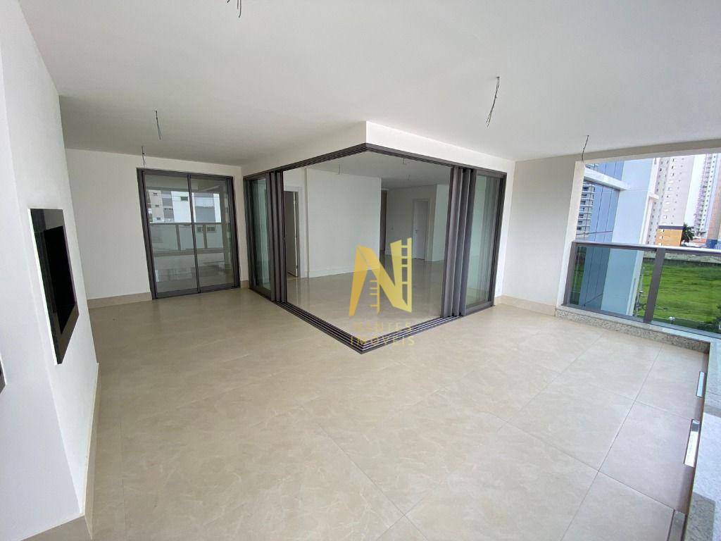 Apartamento à venda com 3 quartos, 216m² - Foto 7