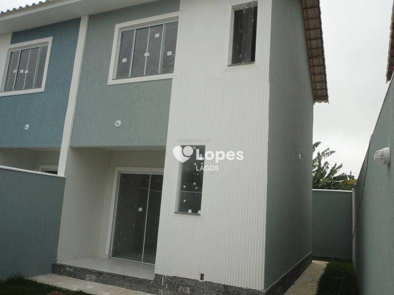 Casa à venda com 2 quartos, 57m² - Foto 2