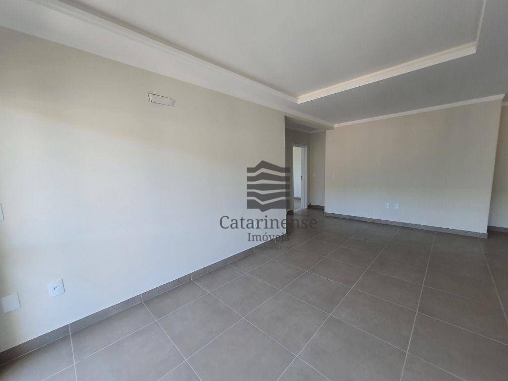 Apartamento à venda com 2 quartos, 75m² - Foto 10