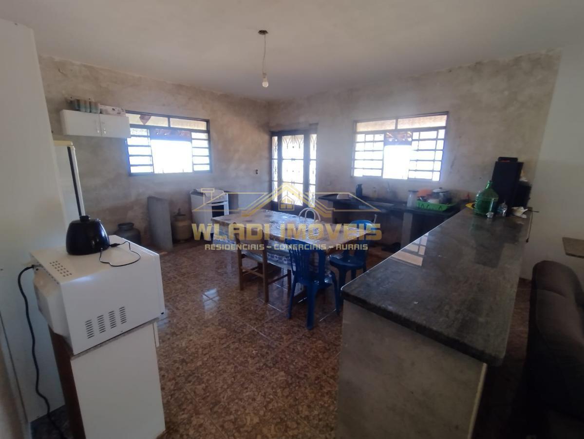 Fazenda à venda com 4 quartos, 4300m² - Foto 8