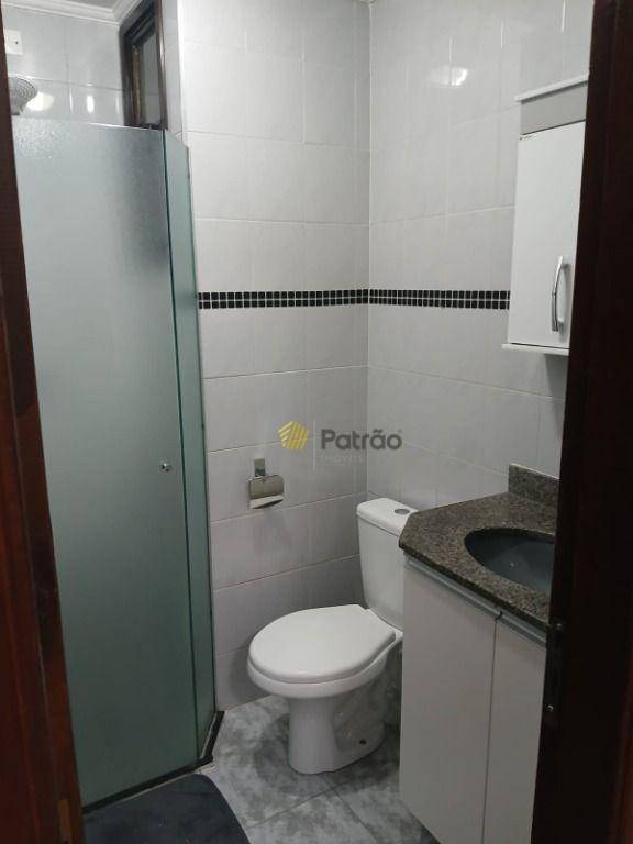 Apartamento para alugar com 3 quartos, 85m² - Foto 18