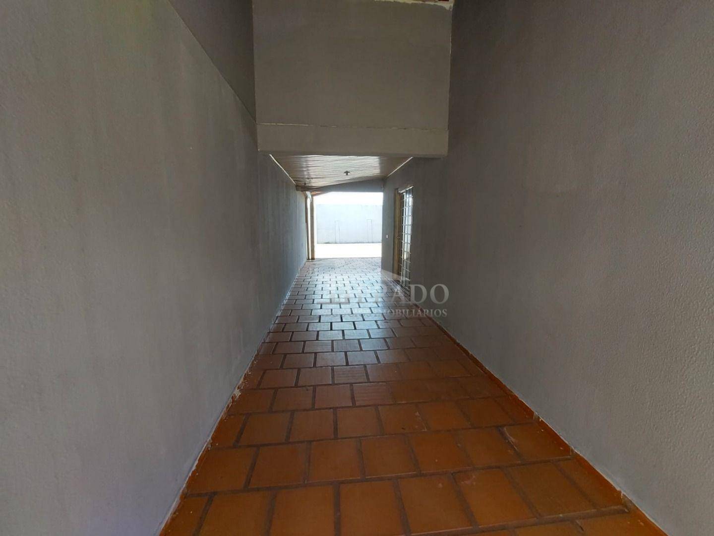 Casa à venda com 3 quartos, 130m² - Foto 3