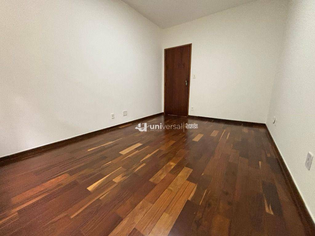 Apartamento para alugar com 3 quartos, 100m² - Foto 9