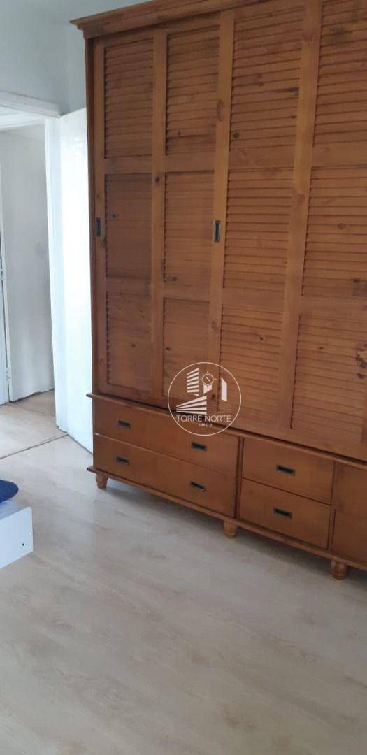 Apartamento à venda com 2 quartos, 70m² - Foto 17