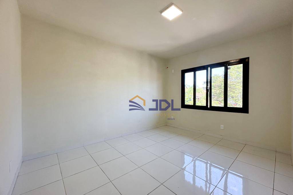 Casa à venda com 3 quartos, 240m² - Foto 13