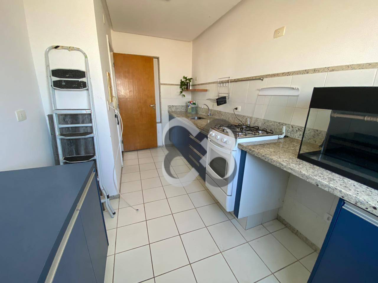 Apartamento à venda com 1 quarto, 55m² - Foto 2