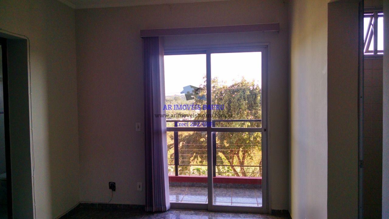 Apartamento à venda com 2 quartos, 66m² - Foto 3