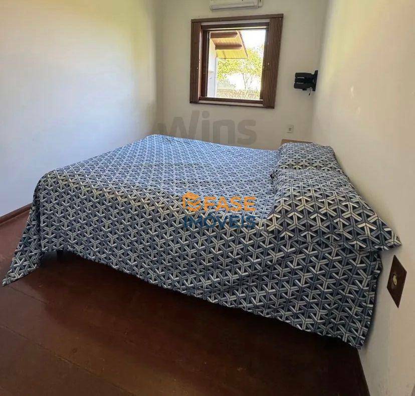 Casa à venda com 3 quartos, 290m² - Foto 10