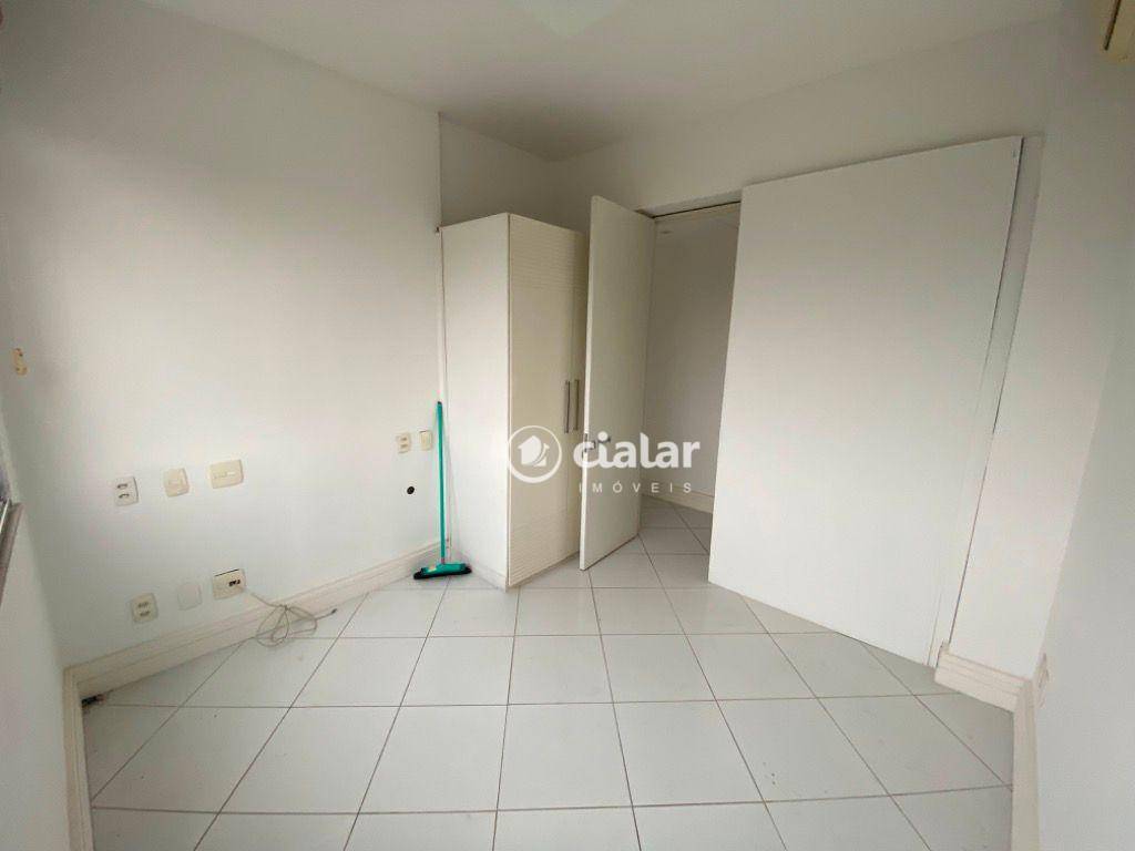 Apartamento à venda com 2 quartos, 60m² - Foto 15