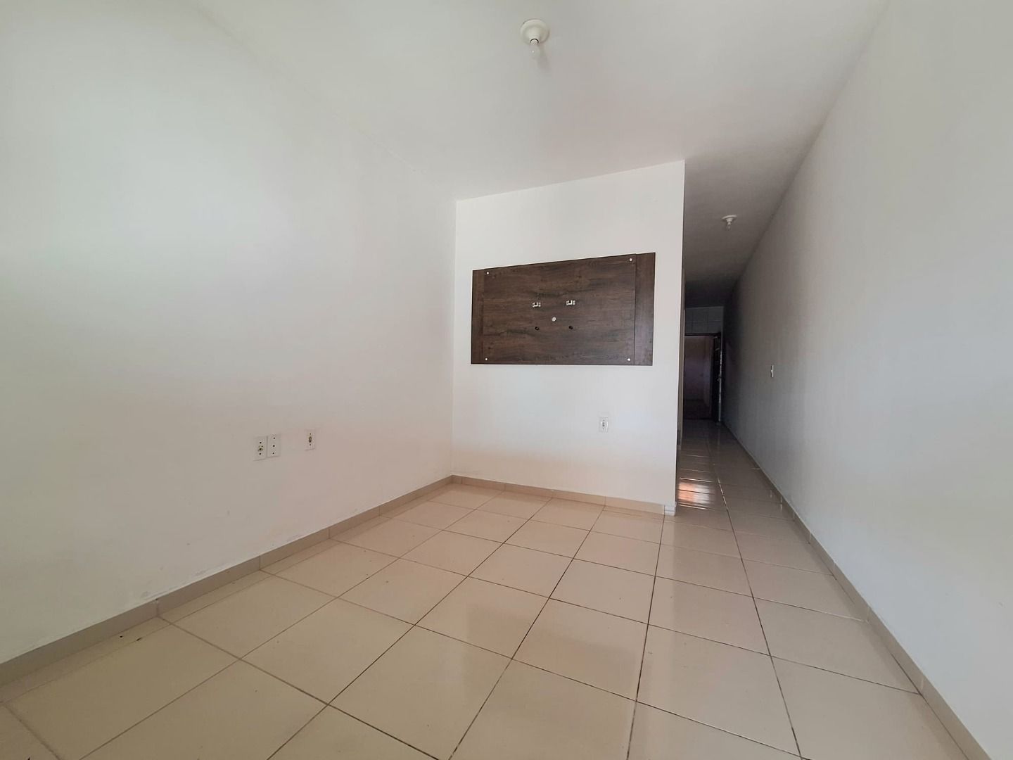 Casa à venda e aluguel com 2 quartos, 84m² - Foto 2