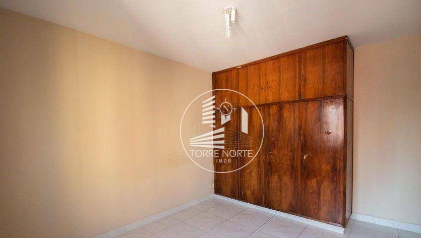 Apartamento à venda com 3 quartos, 67m² - Foto 2