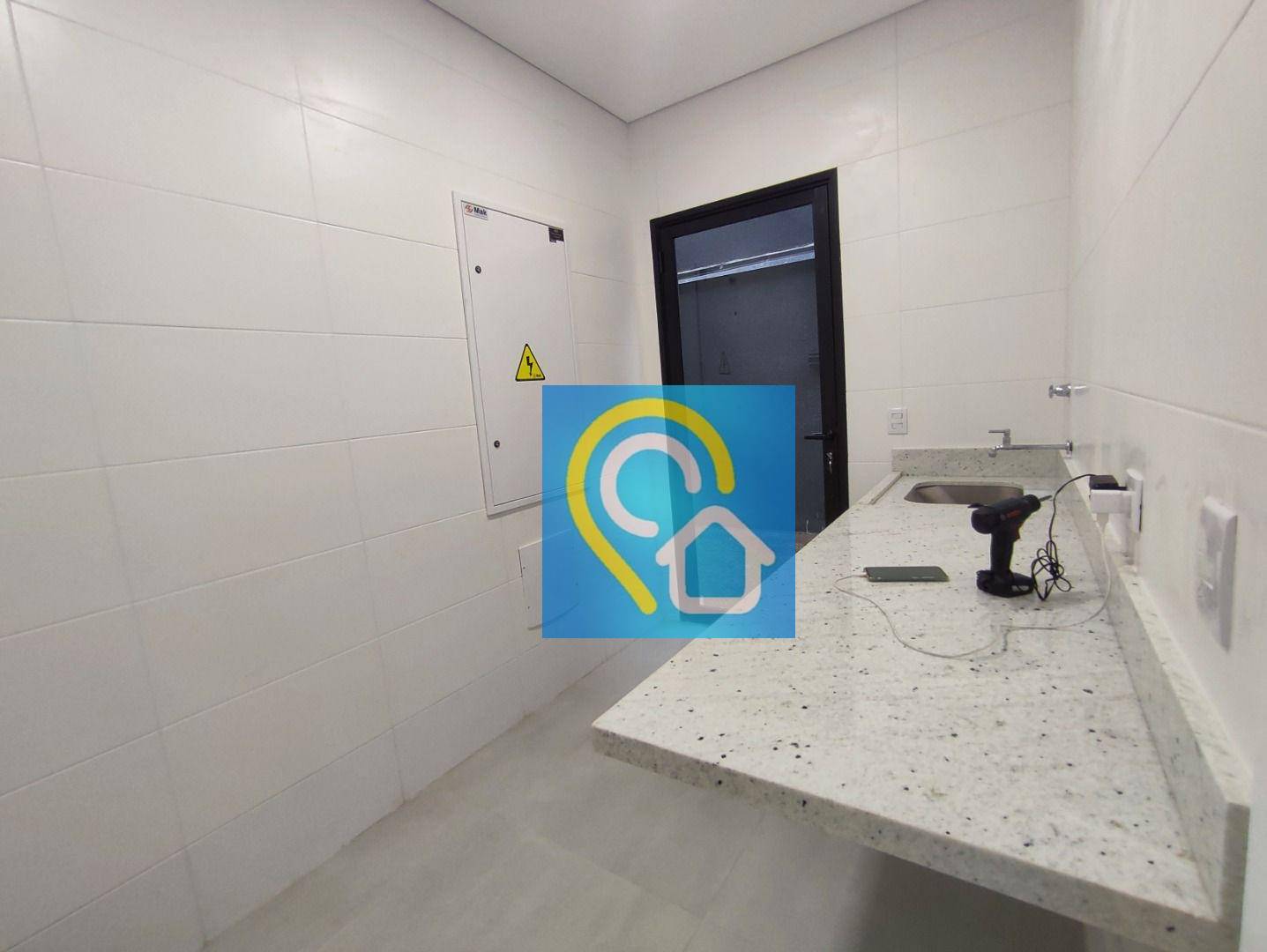 Casa de Condomínio à venda com 4 quartos, 350m² - Foto 8