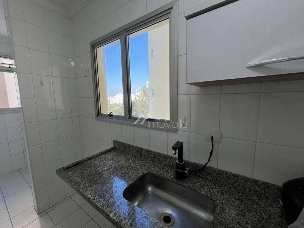 Apartamento para alugar com 2 quartos, 70m² - Foto 8