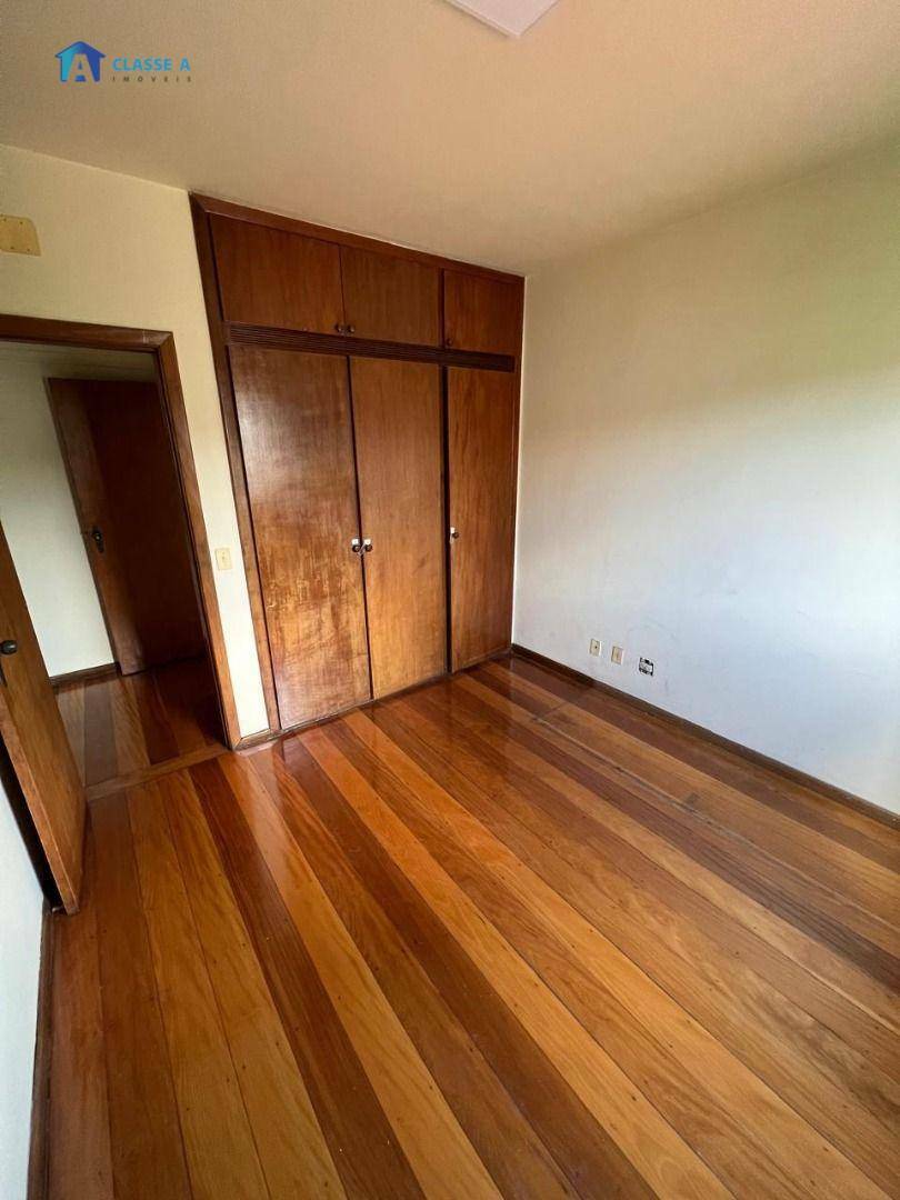 Apartamento à venda com 4 quartos, 250m² - Foto 10