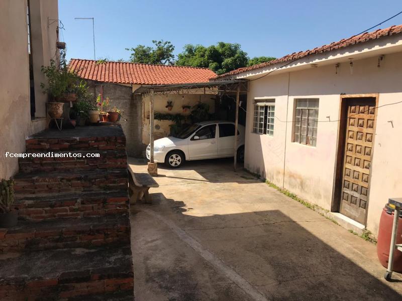 Casa à venda com 3 quartos, 970m² - Foto 15