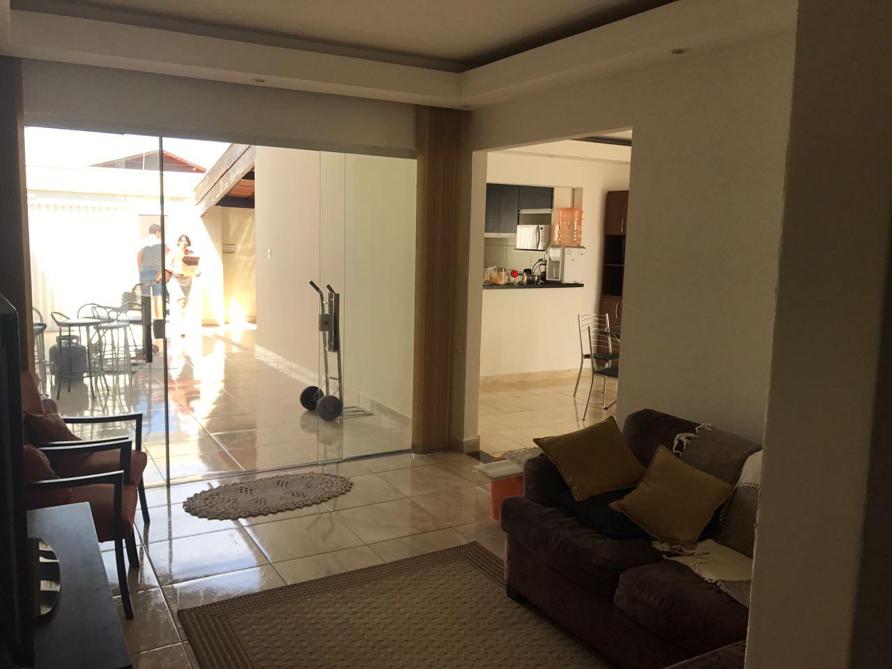 Casa à venda com 3 quartos, 160m² - Foto 3