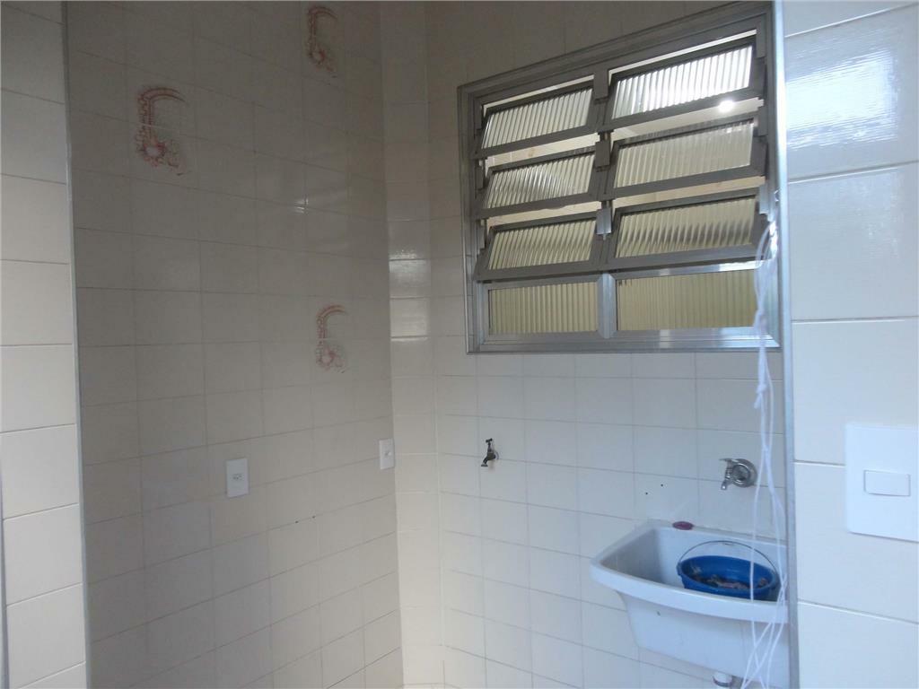 Apartamento à venda com 2 quartos, 72m² - Foto 11