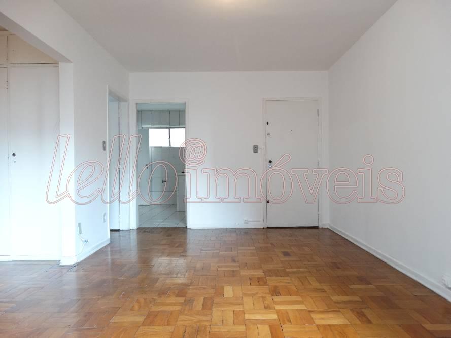 Apartamento para alugar com 2 quartos, 135m² - Foto 2