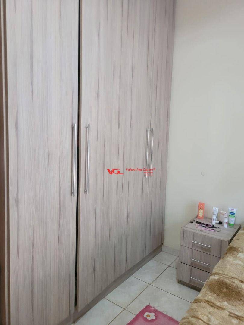 Casa de Condomínio à venda com 4 quartos, 215m² - Foto 13