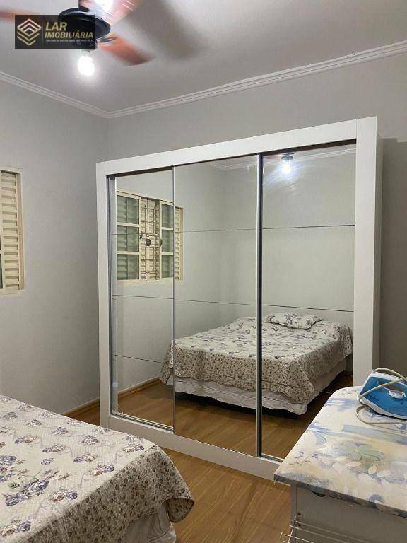Casa para alugar com 2 quartos, 80m² - Foto 7