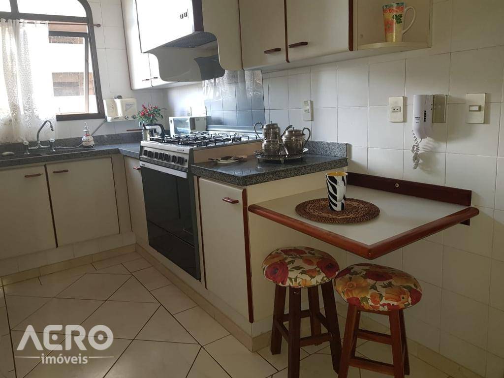 Apartamento à venda com 4 quartos, 230m² - Foto 24