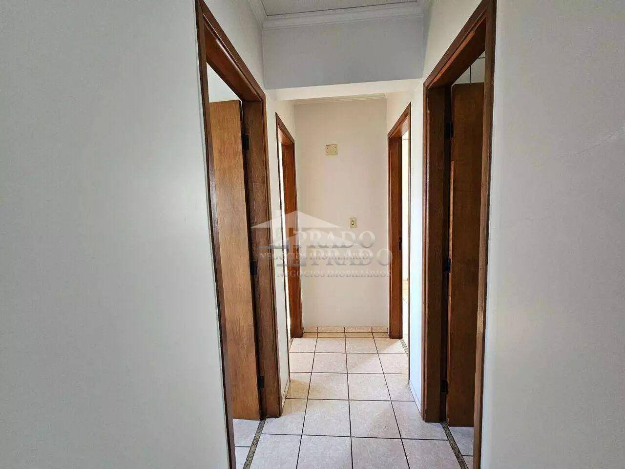 Apartamento para alugar com 2 quartos, 70m² - Foto 6