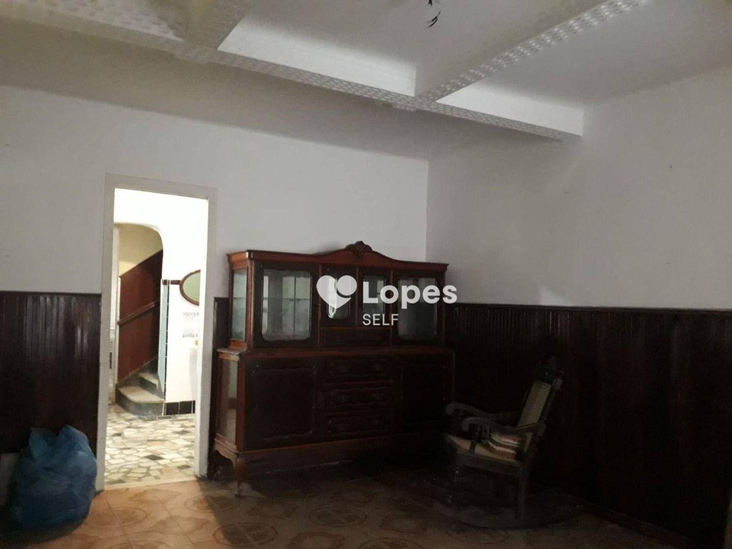 Casa à venda com 4 quartos, 220m² - Foto 4