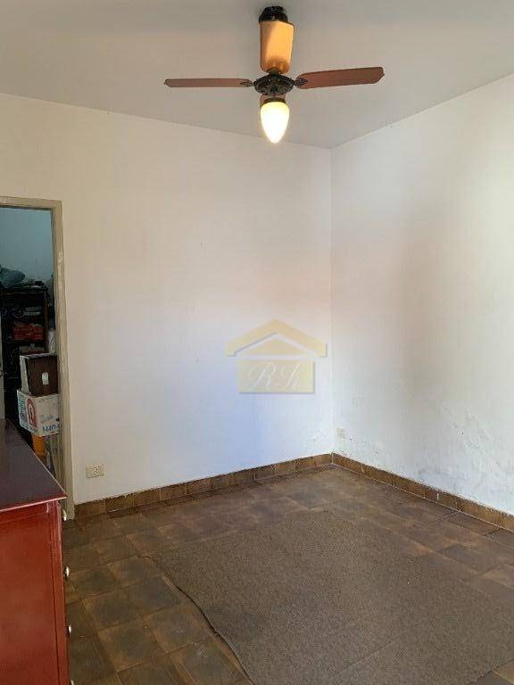 Casa à venda com 5 quartos, 236m² - Foto 18