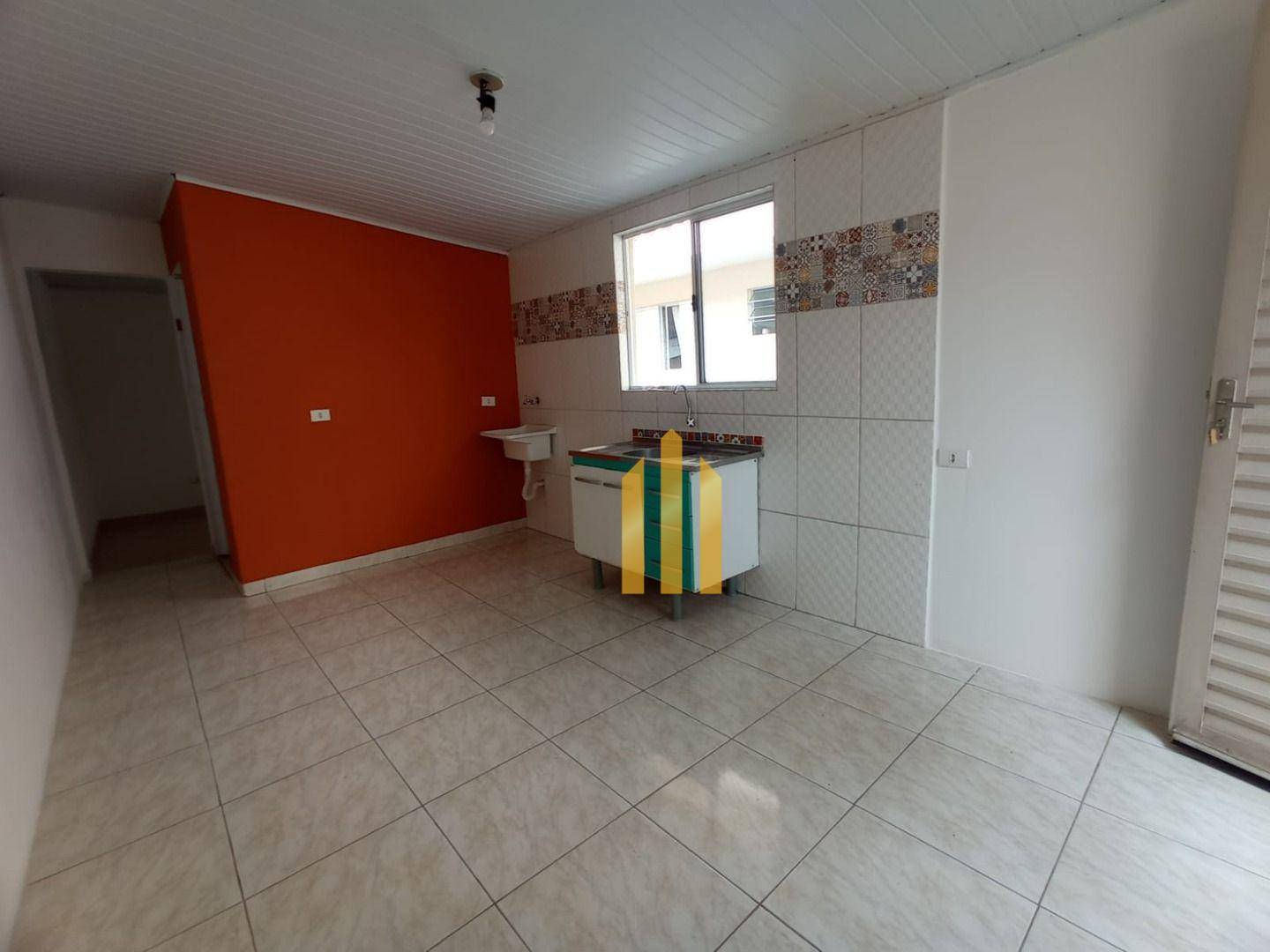 Casa para alugar com 1 quarto, 30m² - Foto 1