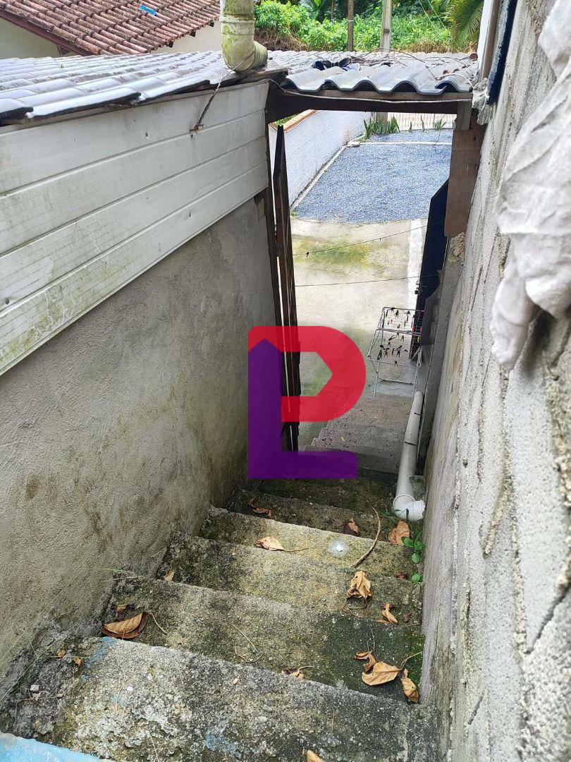 Casa à venda com 4 quartos, 160m² - Foto 9