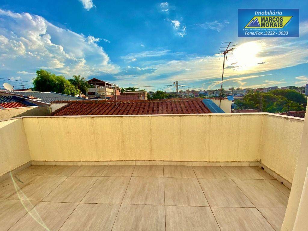 Casa à venda com 4 quartos, 150m² - Foto 18