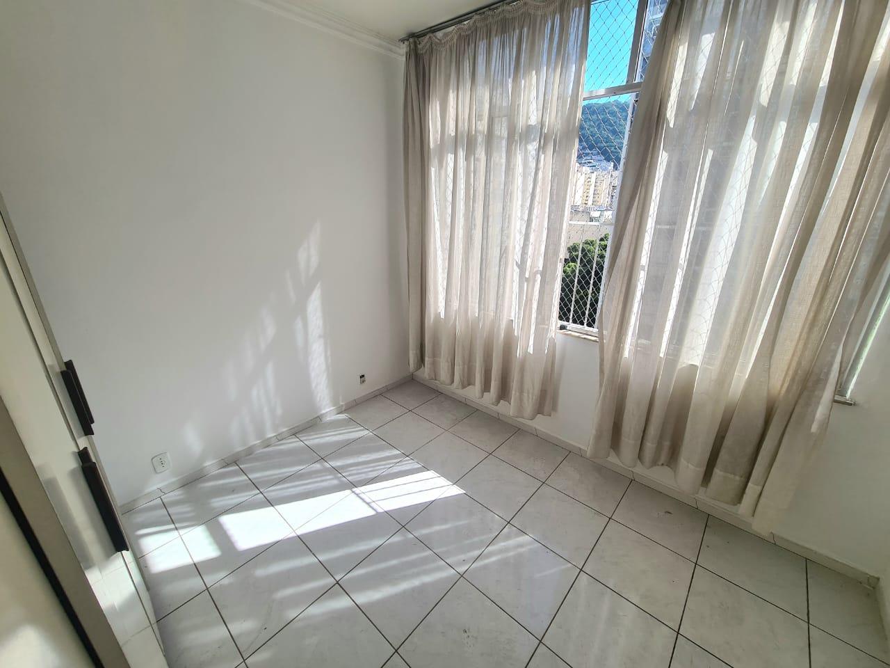 Apartamento à venda com 1 quarto, 40m² - Foto 4