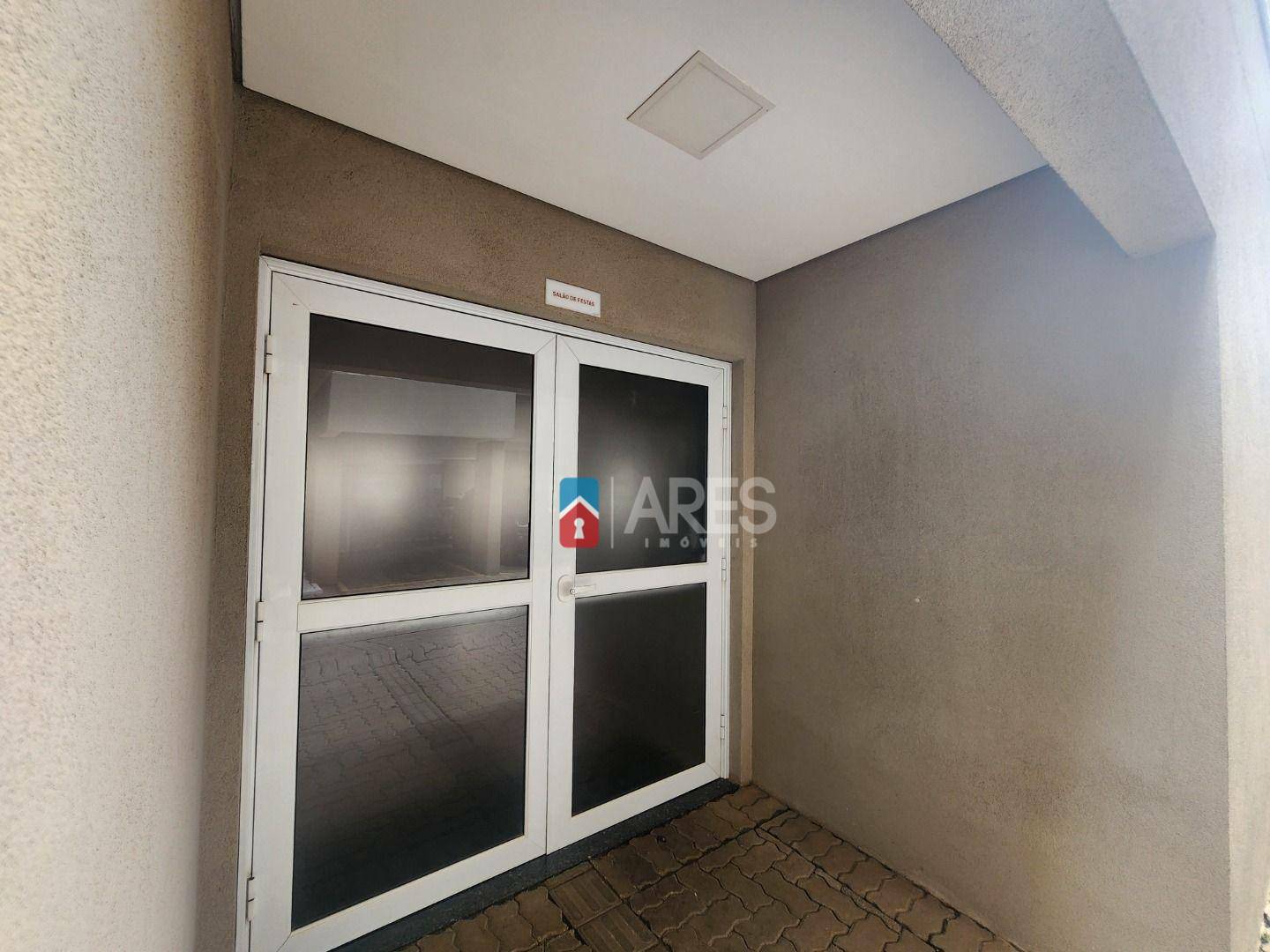 Apartamento à venda com 2 quartos, 55m² - Foto 11