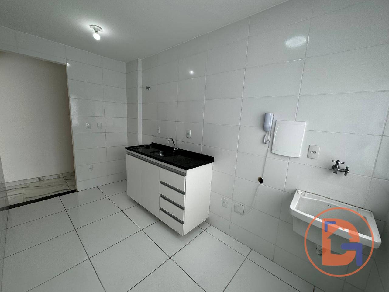 Apartamento à venda com 2 quartos, 76m² - Foto 11