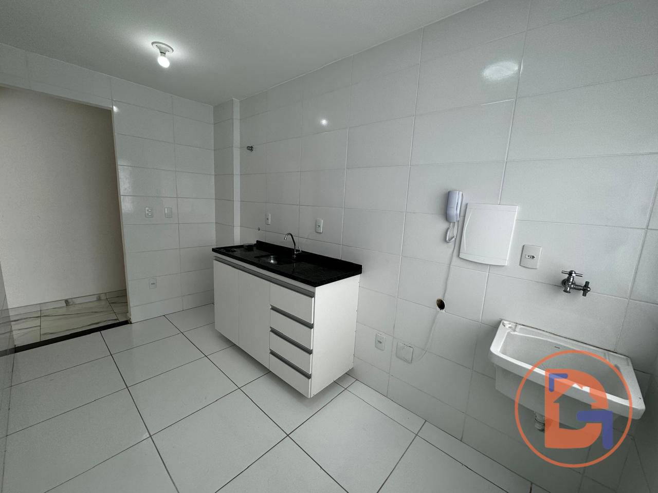 Apartamento à venda com 2 quartos, 76m² - Foto 9