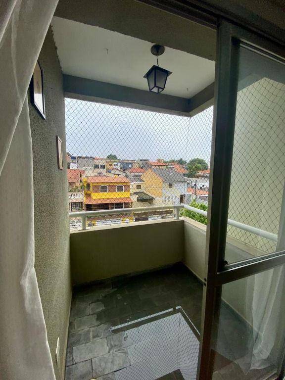 Apartamento à venda com 2 quartos, 62m² - Foto 4