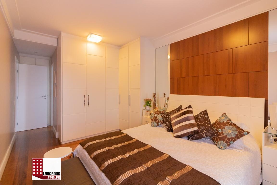 Apartamento à venda com 3 quartos, 137m² - Foto 15