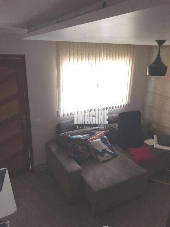 Sobrado à venda com 2 quartos, 62m² - Foto 2