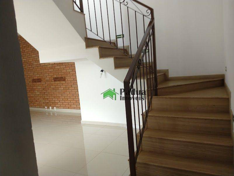 Casa à venda com 4 quartos, 226m² - Foto 5