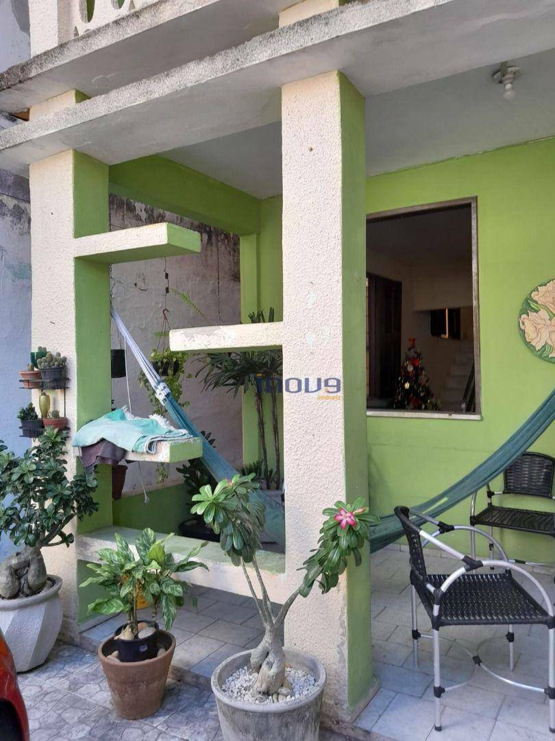 Casa à venda com 3 quartos, 200m² - Foto 4