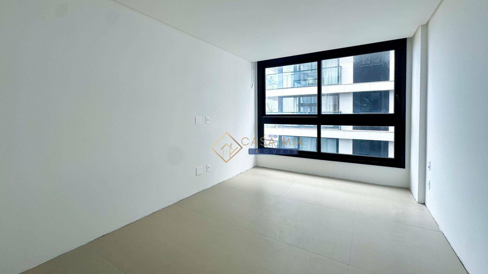 Apartamento à venda com 3 quartos, 143m² - Foto 8