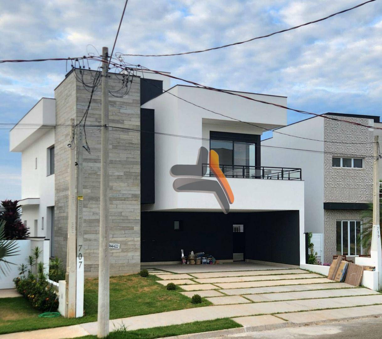 Casa de Condomínio à venda com 3 quartos, 265m² - Foto 1