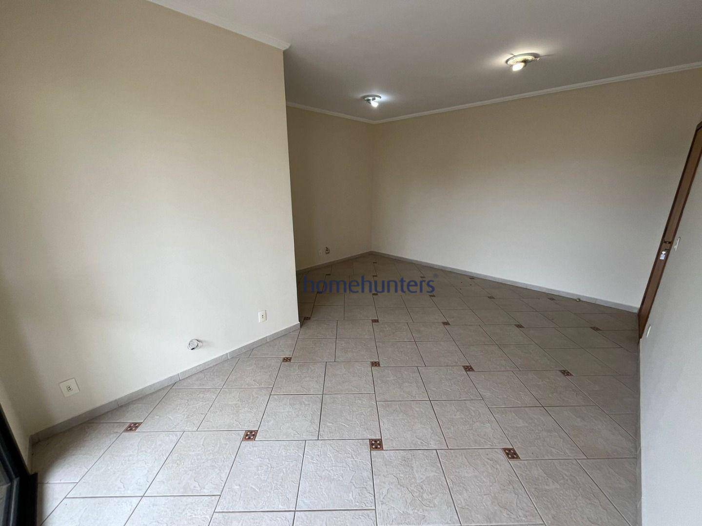 Apartamento à venda com 2 quartos, 60m² - Foto 4