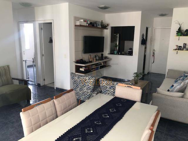 Apartamento à venda com 2 quartos, 72m² - Foto 1