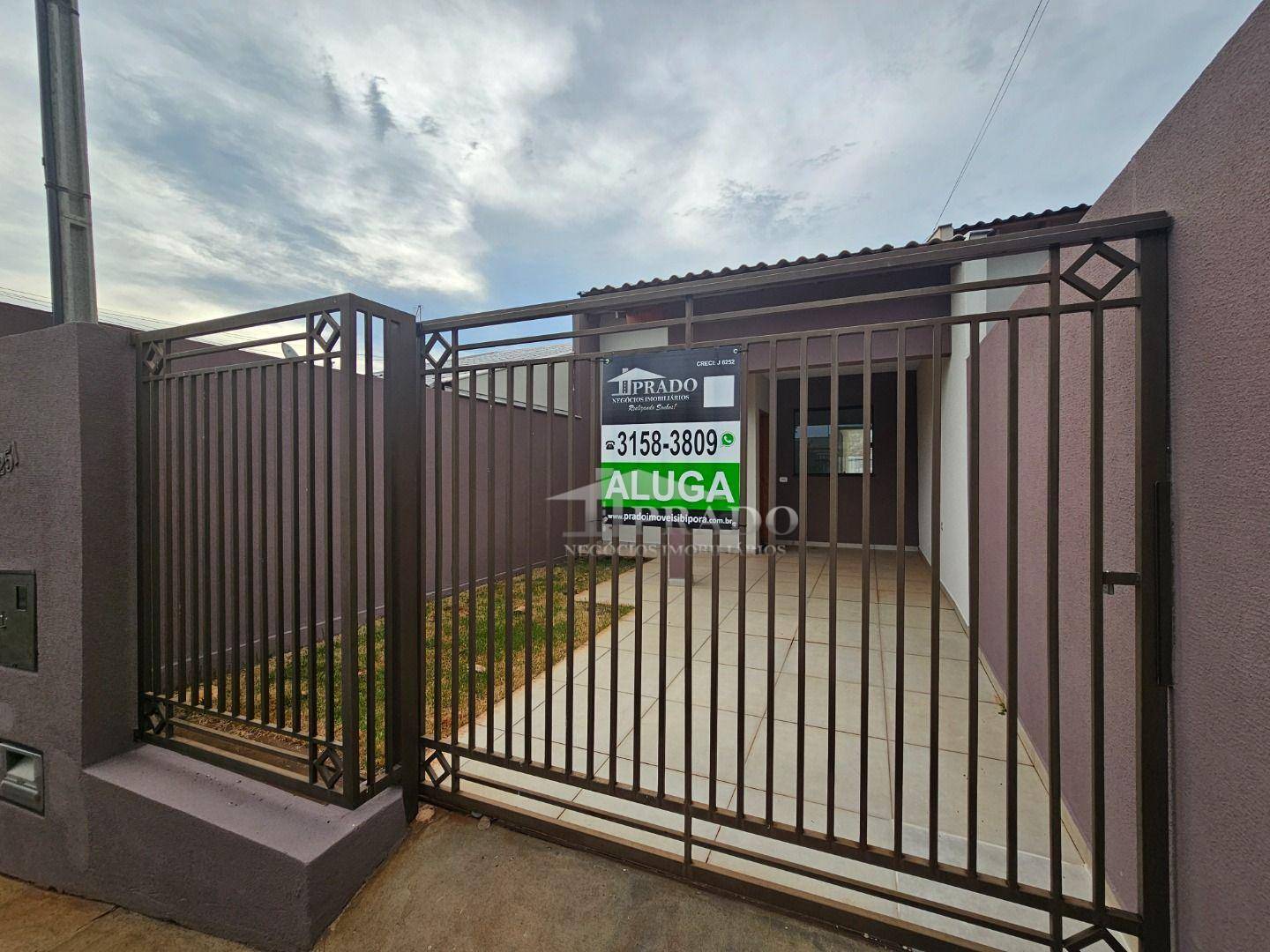 Casa, 2 quartos, 61 m² - Foto 1